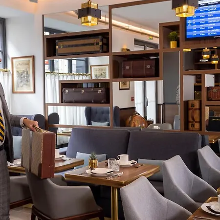 Whistler - Gare Du Nord Hotel 4*
