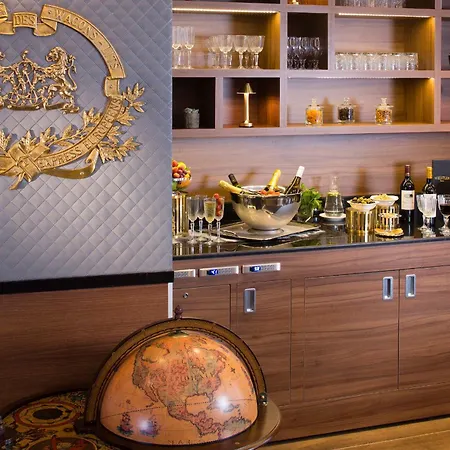 Hotel Whistler - Gare Du Nord Parigi