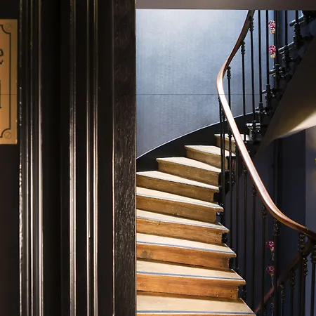 Hotel Whistler - Gare Du Nord 4*